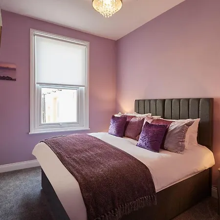 Host & - Huntcliffe At Ruby